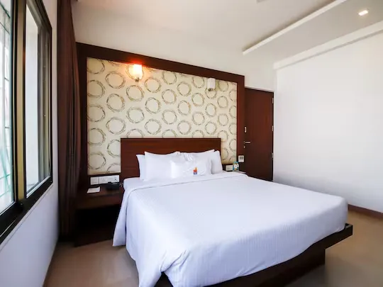 gandhi nagar, bangalore hotel booking - myspace silverstar hotel