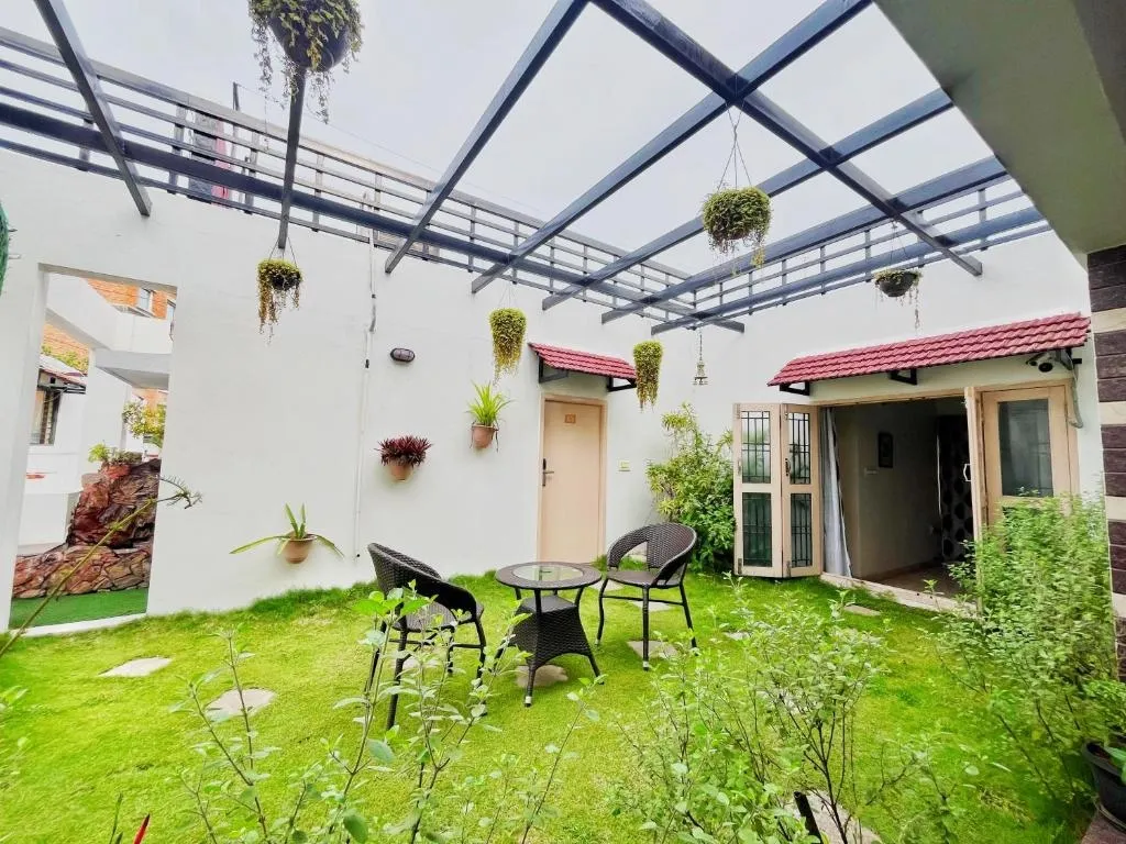 best unmarried couple friendly hotels in mystic felicity inn domlur bangalore