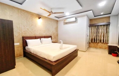 hotels for couple in omatra hotel electronic city bangalore