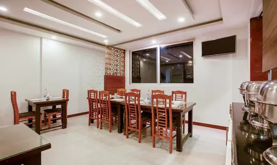 book hotels in plus point suites bangalore