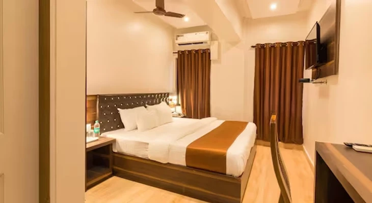 hotel with free parking in electronic city, bangalore - pph living royal imperial comforts