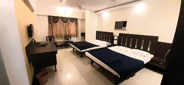 hotel with meeting room in balepete, bangalore - prestige residency