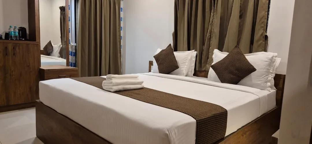 hourly stay hotels in r d hotels peenya bangalore