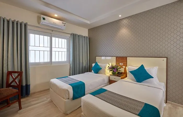 business hotels in regenta inn indiranagar by royal orchid hotels bangalore