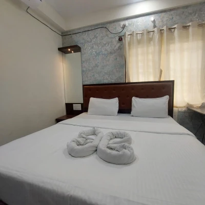 hourly stay hotels in royal rest inn bangalore