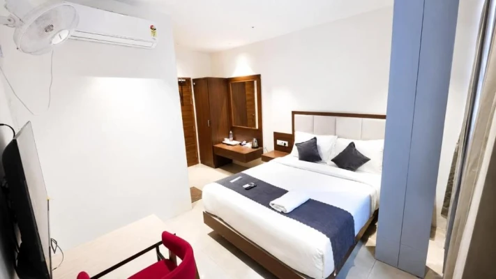 hotel in marathahalli, bangalore for family - royal suites in marathahalli