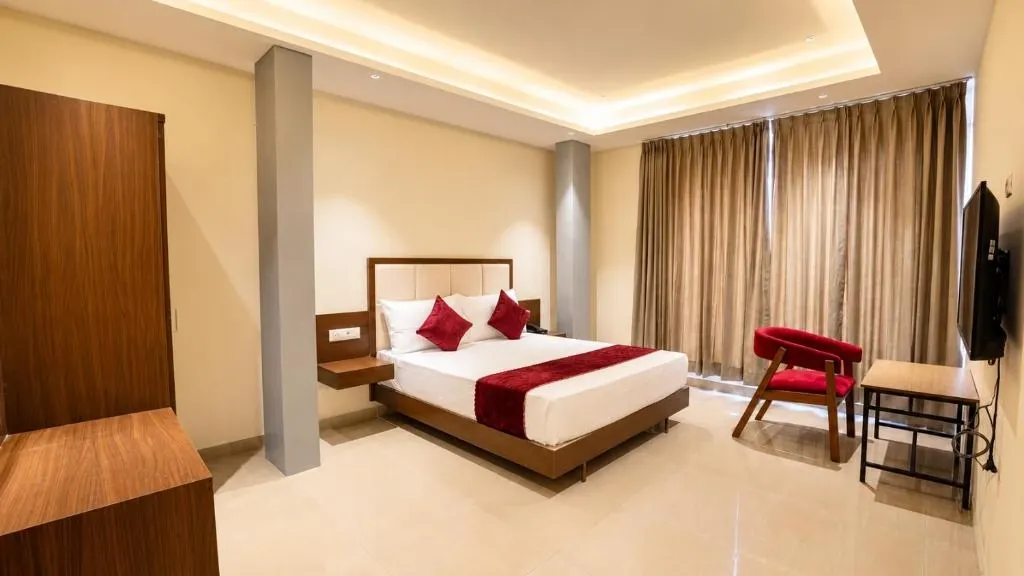 hotel in marathahalli, bangalore for family - royal suites in marathahalli