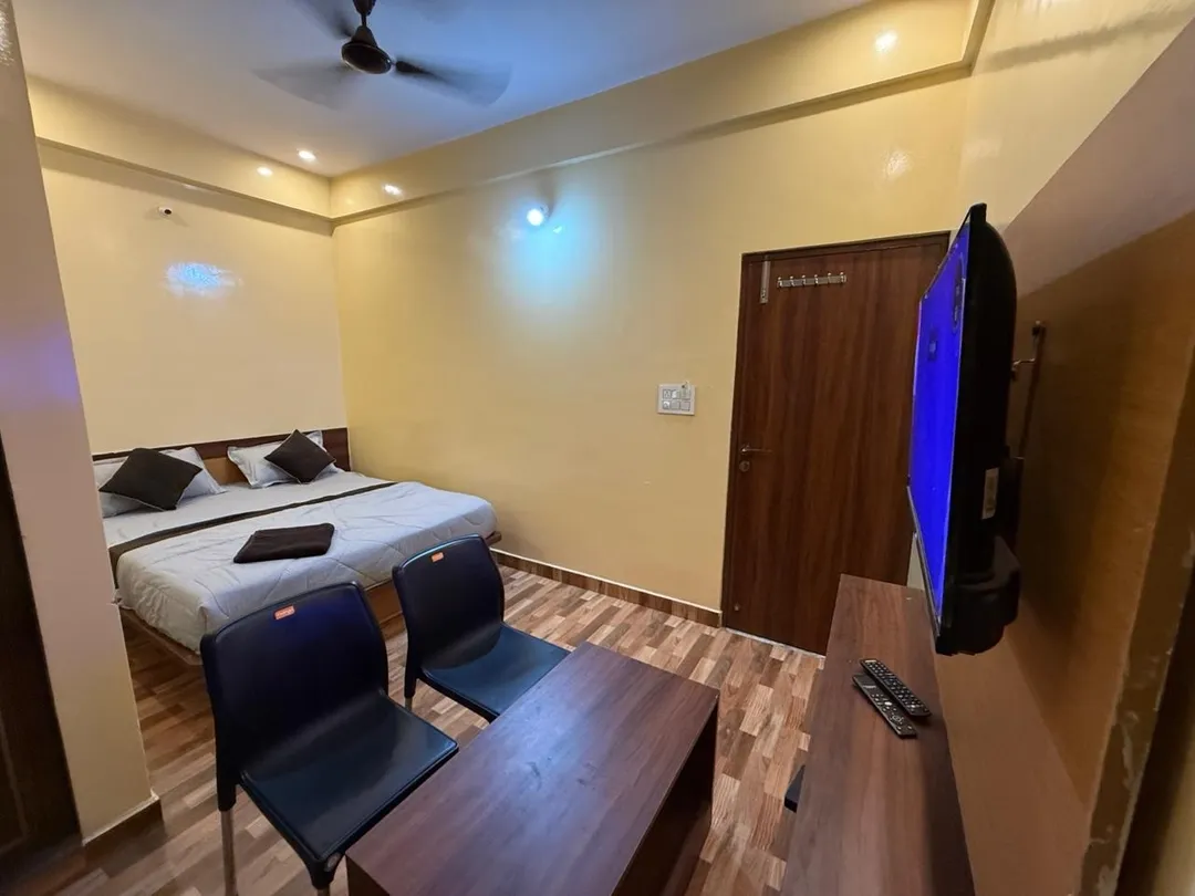 honeymoon hotels in sai palace boarding lodging bangalore
