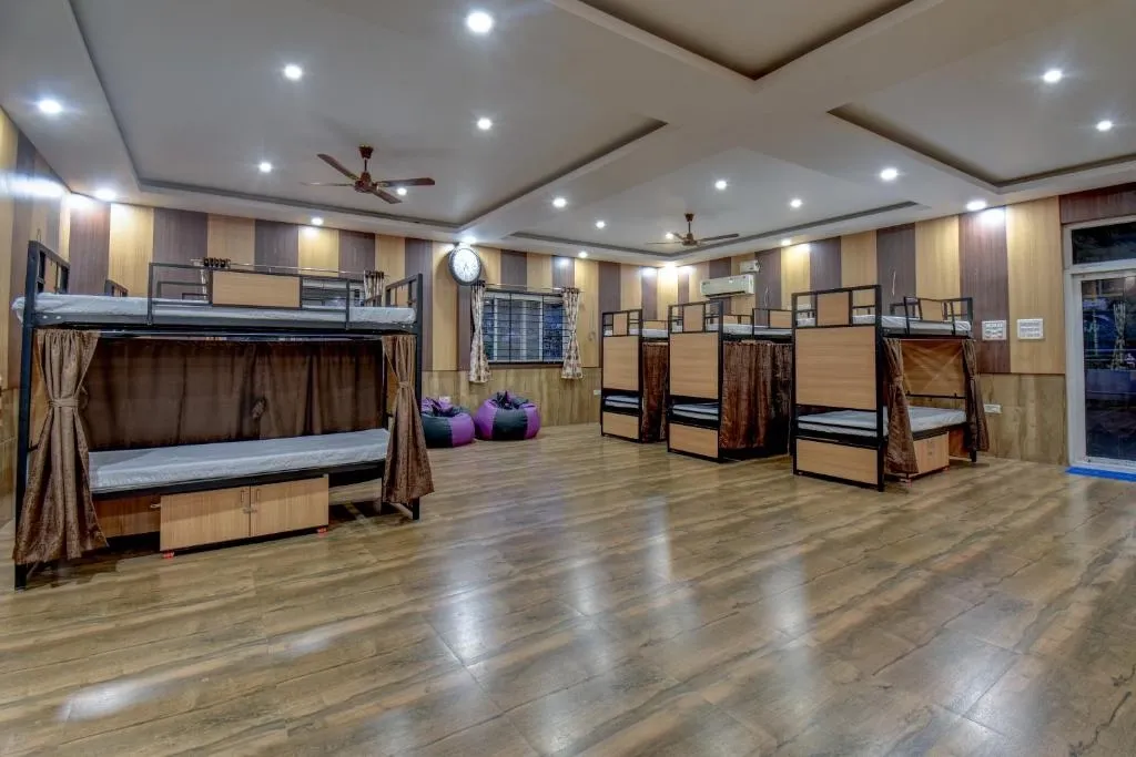 budget friendly homestay in basaveshwara nagar, bangalore - sampada homestay