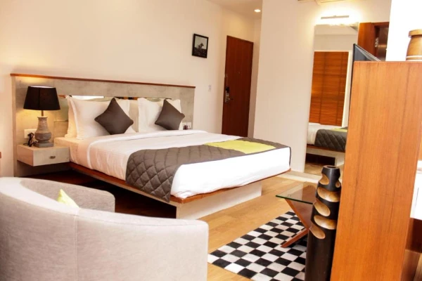 hotel with gym in kempegowda international airport, bangalore - shivas gateway