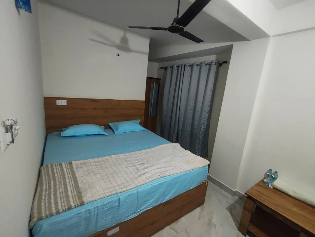 best hotels for unmarried couples in sm happy stay rooms bangalore