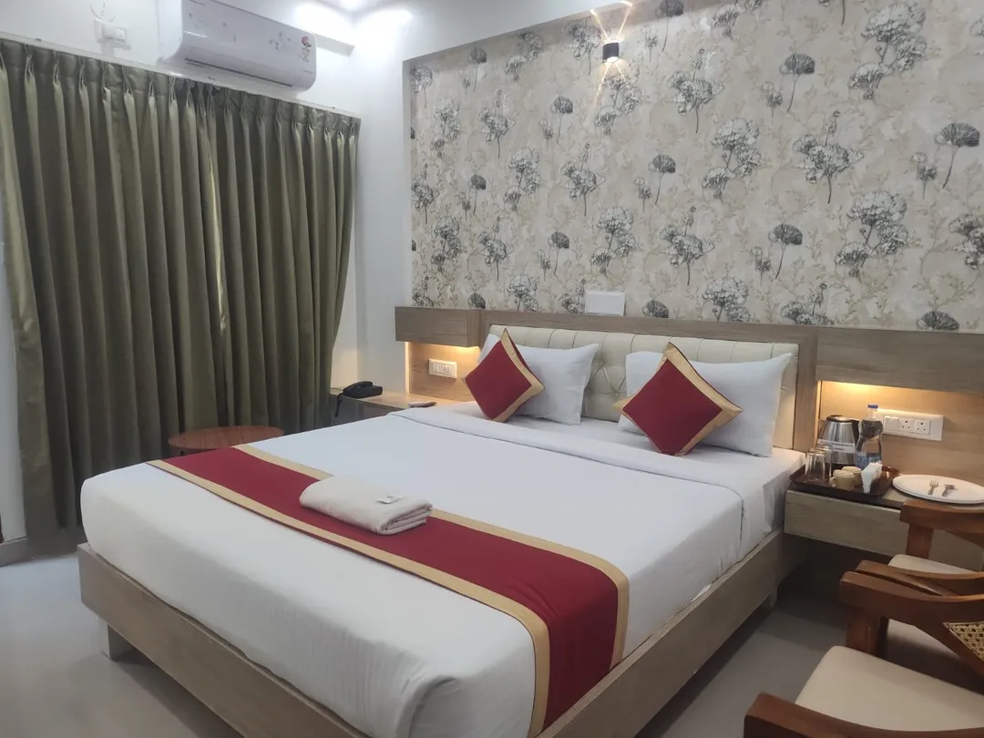 short stay hotels in sri sai comforts bangalore