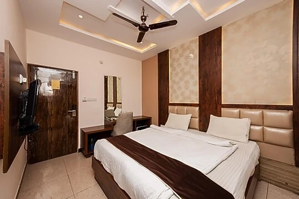 hotel in koramangala, bangalore for couples - srs elegance
