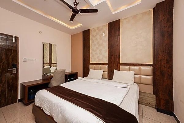 hotel room booking in koramangala, bangalore - srs elegance