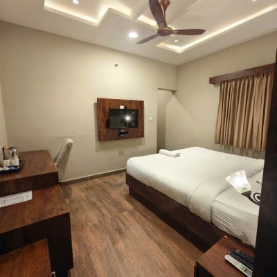 5 star hotels in srs elegance bangalore