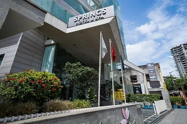 best 3 star hotels in srs springs hotel and spa bangalore