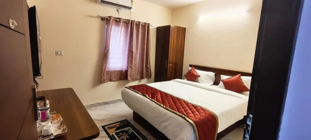 best luxury hotels in star light suites bangalore