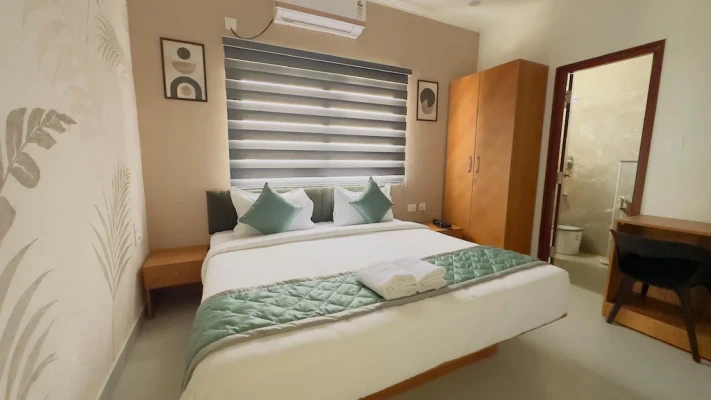 group holiday hotels in sumukha comforts bangalore