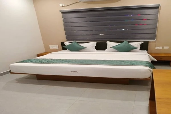 5 star hotels in sumukha comforts bangalore