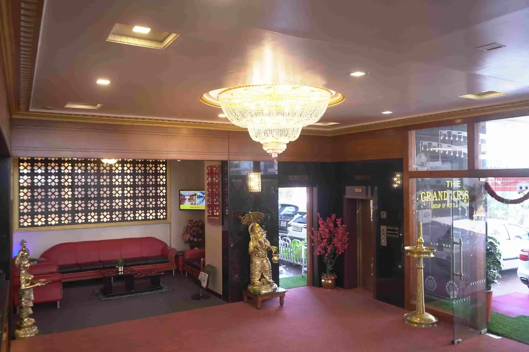best 3 star hotels in the grand krishna rooms bangalore