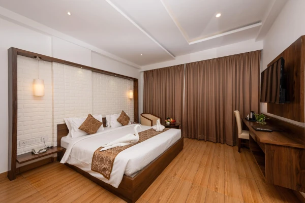 group holiday hotels in the liverpool red hotel bangalore