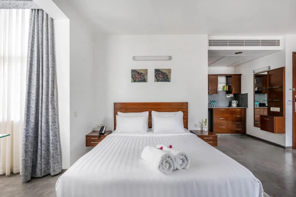 hotel with gym in lavelle road, bangalore - the pentouz lavelle road