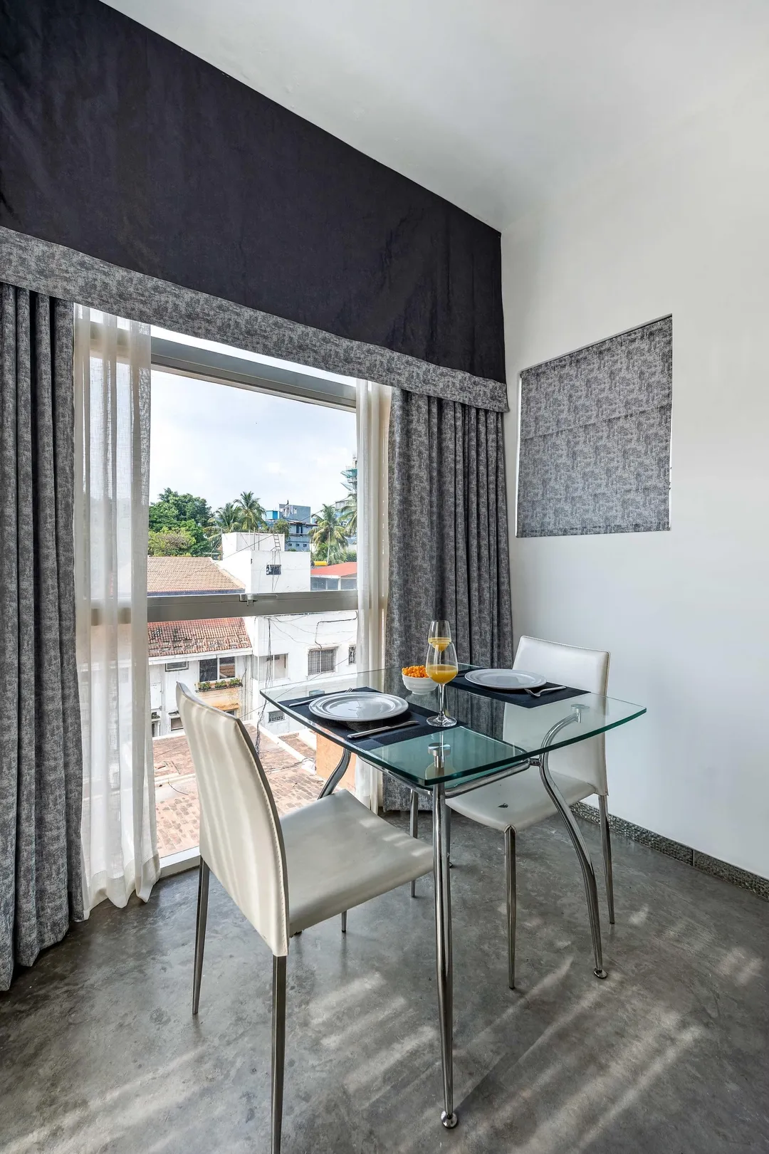 hotel with free parking in lavelle road, bangalore - the pentouz lavelle road