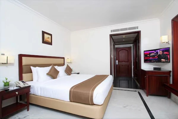 budget hotel in gandhi nagar, bangalore - the rialto hotel