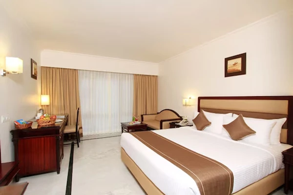 hotel near bangalore airport - the rialto hotel