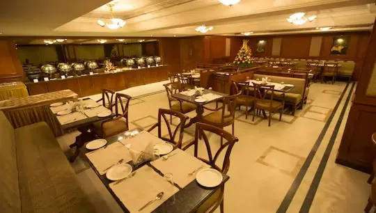 budget hotel in gandhi nagar, bangalore - the rialto hotel