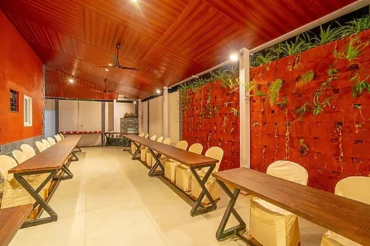 best 3 star hotels in the venue by seasons suites bangalore