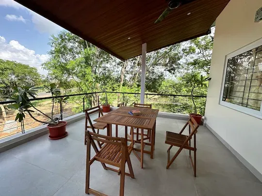 top luxury hotels in the venue by seasons suites bangalore