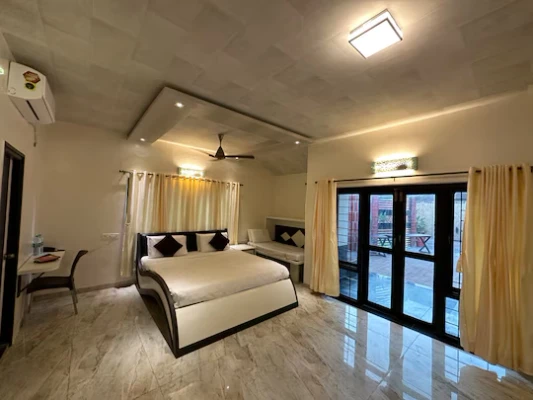 best couple friendly hotels in the venue by seasons suites bangalore