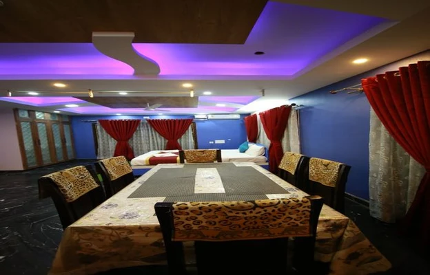 service apartment with kitchen in sanjay nagar, bangalore - tripura deluxe service apartment
