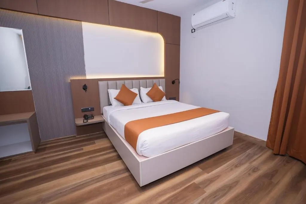 hotel with free parking in banashankari, bangalore - vaishnavi residency