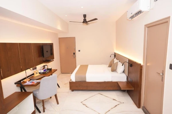 hotel with banquet hall in banashankari, bangalore - vaishnavi residency