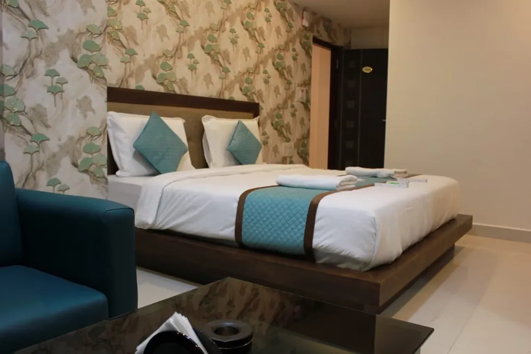 best 5 star hotels in vaishnavi suites bangalore