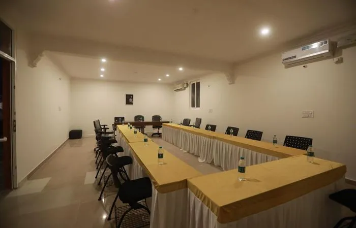 hotel with banquet hall in electronic city, bangalore - vistar resorts & hotels
