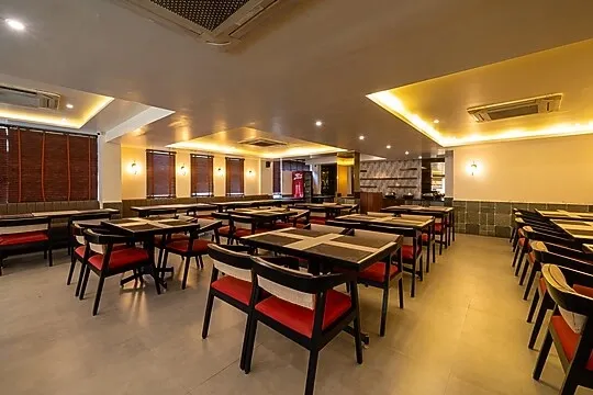 hotel with meeting room in hbr layout, bangalore - vits select bangaluru