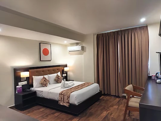 family hotel with pool in hbr layout, bangalore - vits select bangaluru