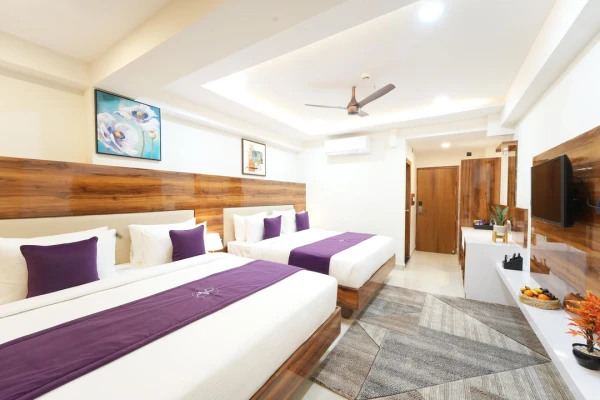 hotel with bar in majestic, bangalore - vovo boutique hotel