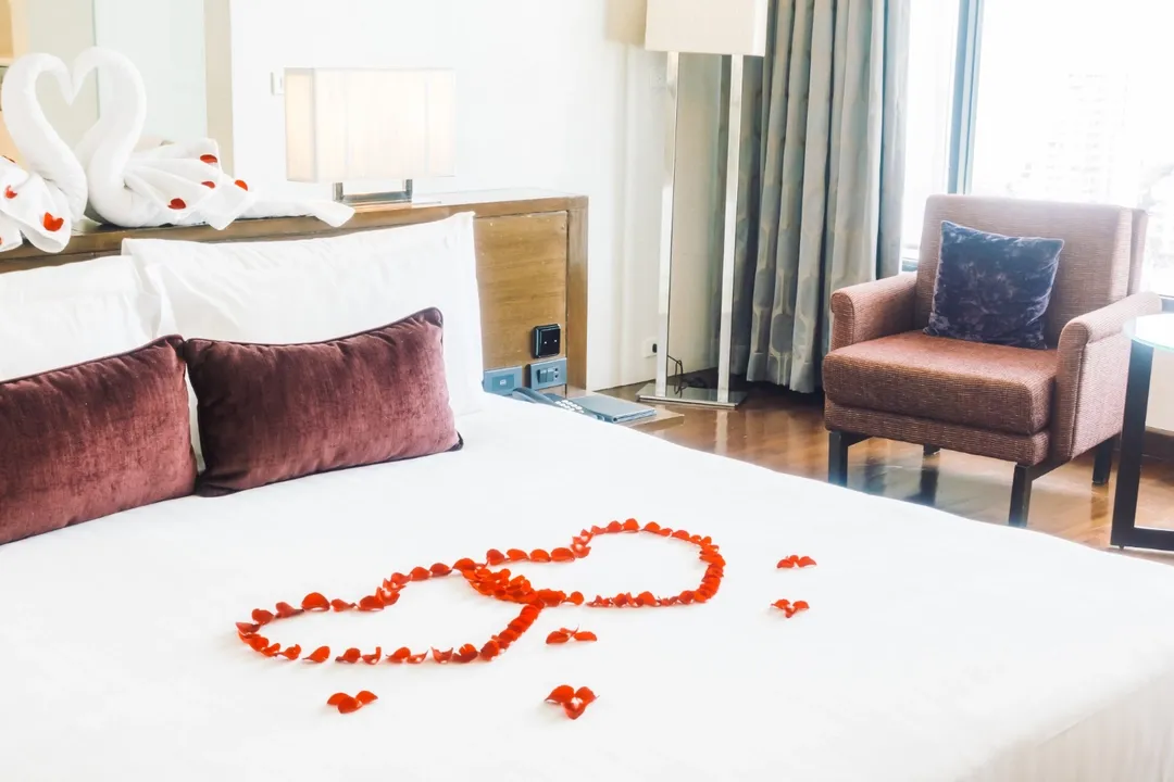 staycation package for valentine's day at vrindavan retreat resort in bangalore