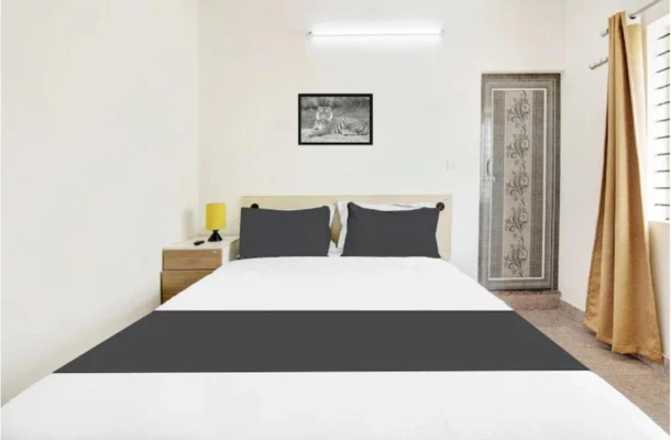 hotel with swimming pool in yelahanka, bangalore - welcome inn express