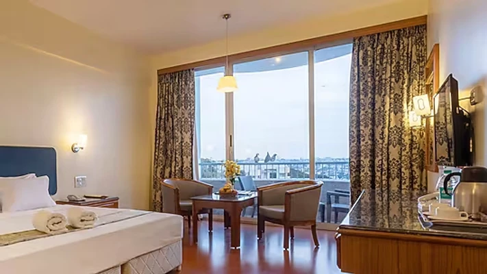 hotel in richmond road, bangalore for couples - woodlands hotel