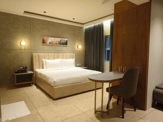 cheap and best hotels in zipp hotel le opera bangalore