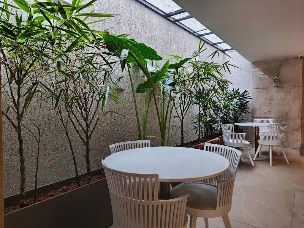 best short stay hotels in zipp hotel le opera bangalore