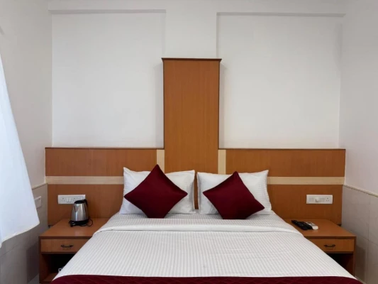 5 star hotels in zipp lite - hal old airport road bangalore
