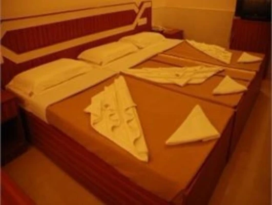 hotel stay in zipp lite - hal old airport road bangalore