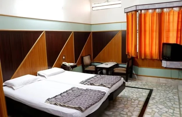 couple friendly hotels in ashoka comforts bellary