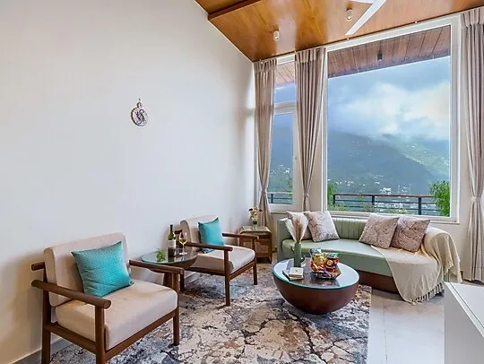 hotel with bar in bhimtal lake, bhimtal - elivaas antarmann casa nova 4 bhm villa in nainital